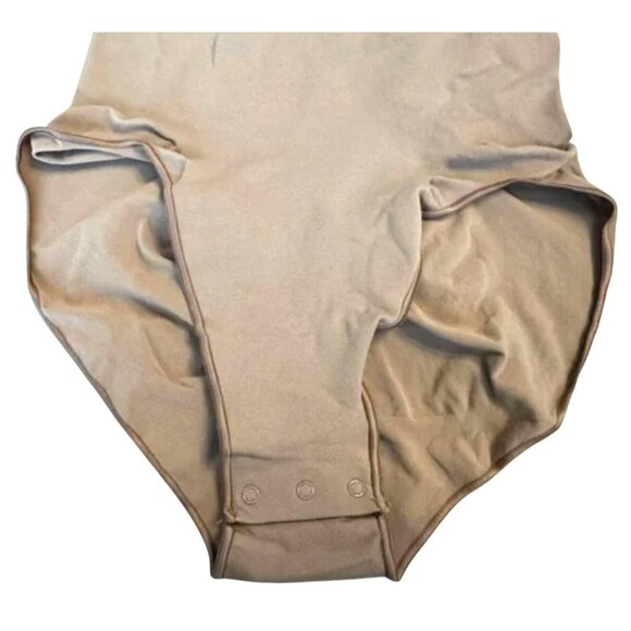 SKIMS Sculpting Brief Bodysuit S/M (US 2–10) Mica Cream NWOT MSRP $72 - Picture 4 of 8